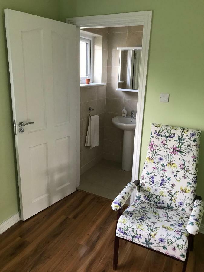 Mick'S Cottage Loughrea ภายนอก รูปภาพ